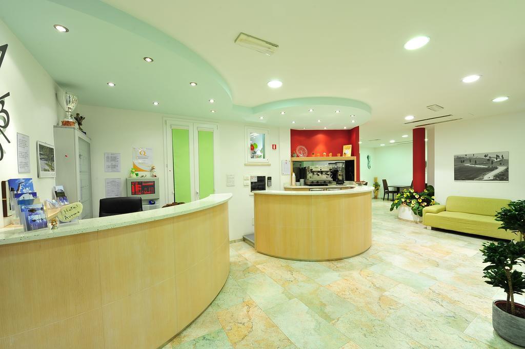Hotel Aurora San Vincenzo Dış mekan fotoğraf