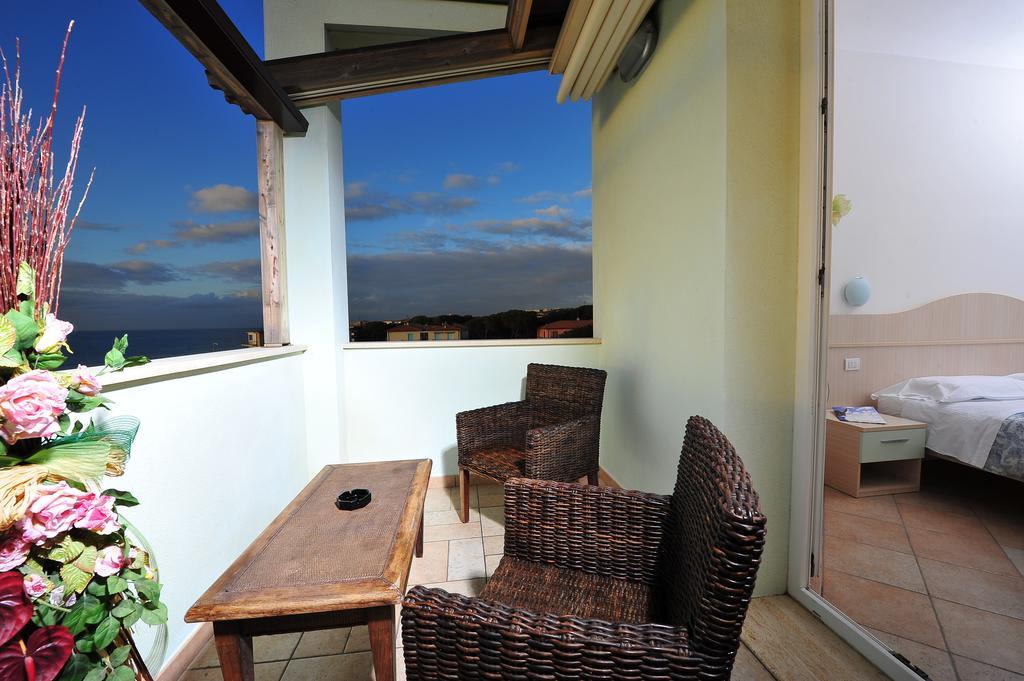 Hotel Aurora San Vincenzo Dış mekan fotoğraf