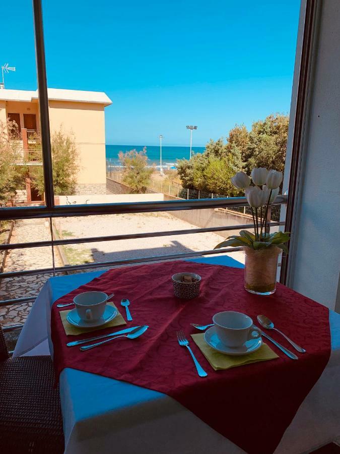 Hotel Aurora San Vincenzo Dış mekan fotoğraf